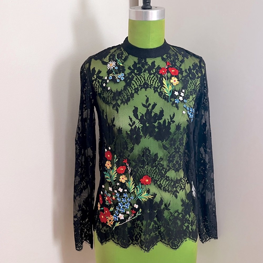 European designer black lace top w/floral detail size M